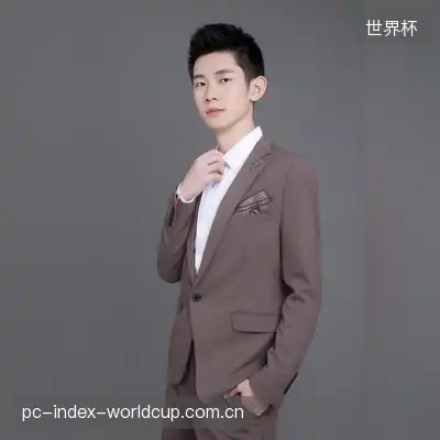 严浩然